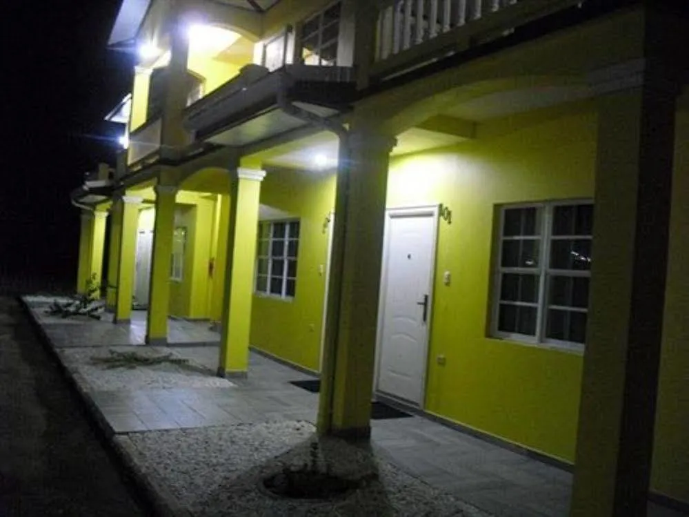 Bed & Breakfast Piarco Village Suites